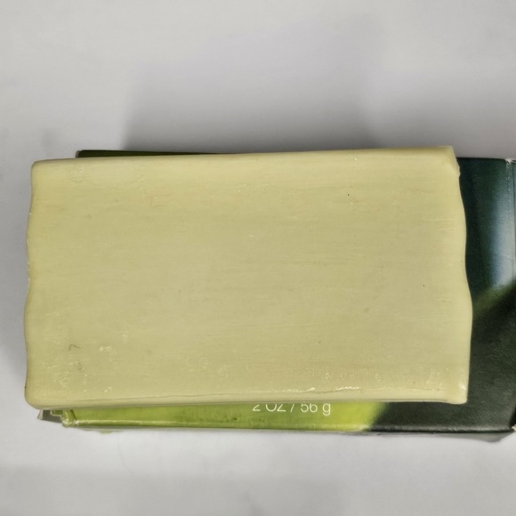 New Set of 3 Retired Bath & Body Works Rainkissed Leaves Cleansing Bar Soap 2oz - Picture 13 of 16